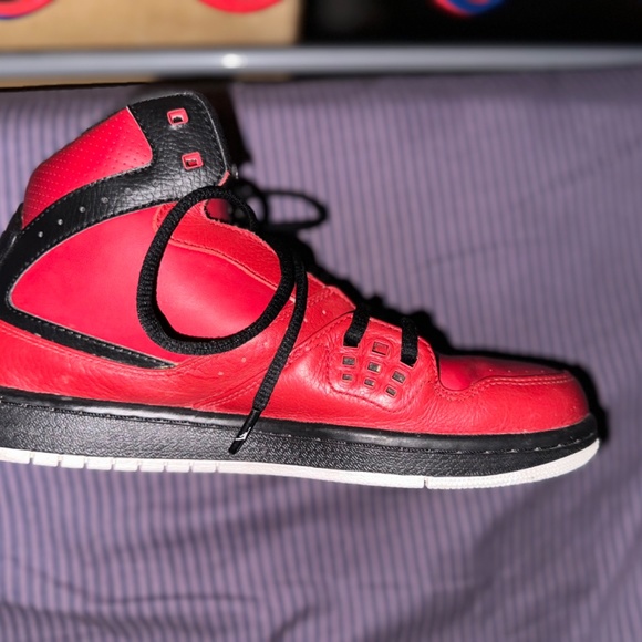 Jordan 1 Flight Gym Red Mens Size US 8 372704-601 Basketball Shoes - Picture 5 of 9